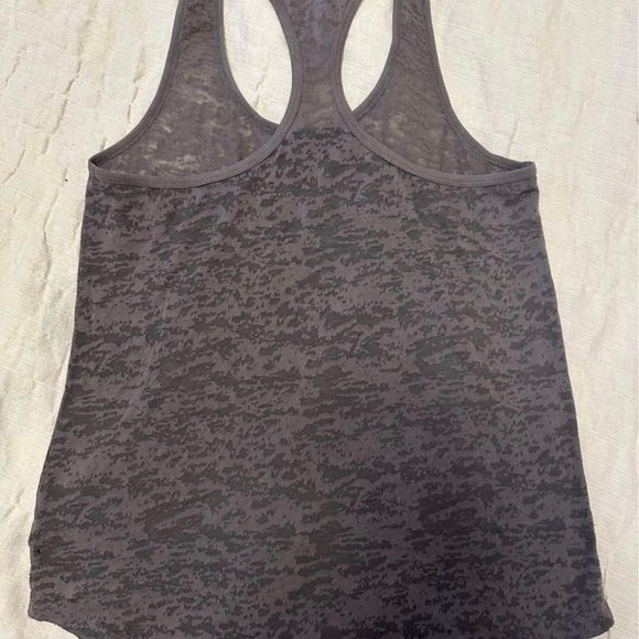 Tank top bundle - Picture 4 of 7